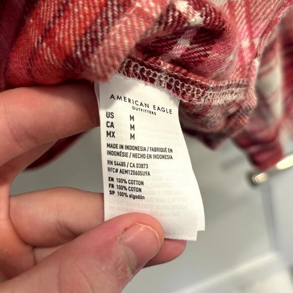American Eagle Extra Small XS Pink Red Flannel Cropped Shirt Button Up - Picture 3 of 4